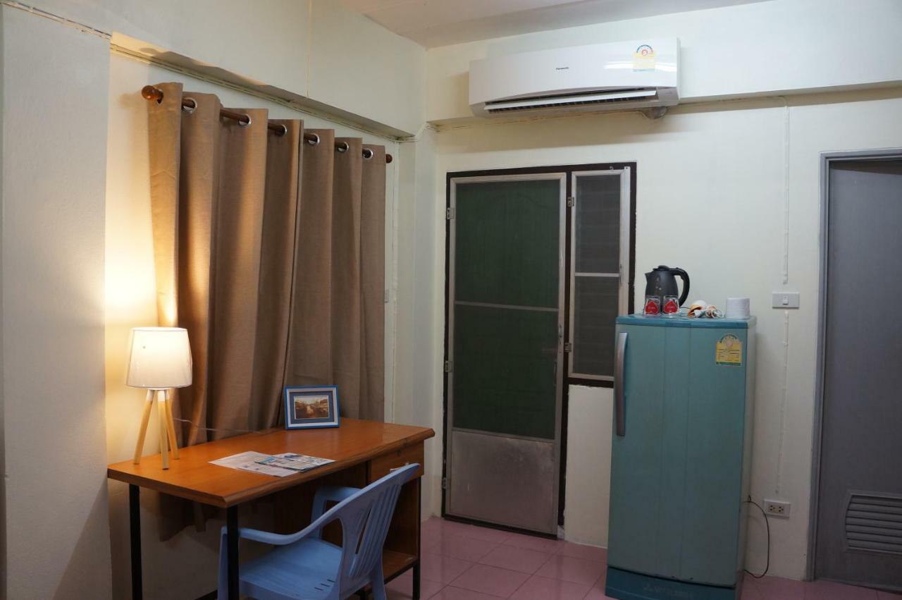 Wan Home Bangkok Bagian luar foto