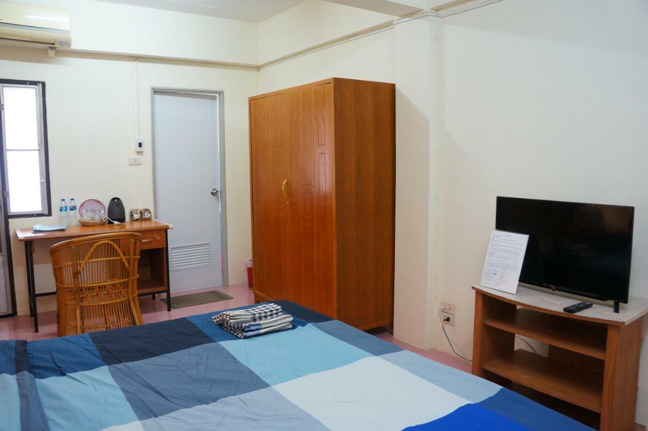 Wan Home Bangkok Bagian luar foto